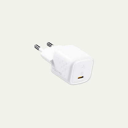 Fonte mini VOLTME 20W PD Carregamento rápido + Cabo Trançado Tipo C VOLTME