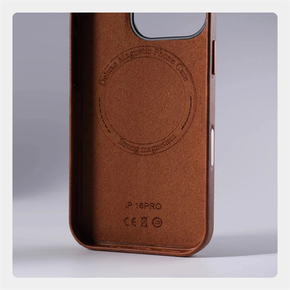 Case de Couro Nível Premium com Megasafe para iPhone 16 15 14